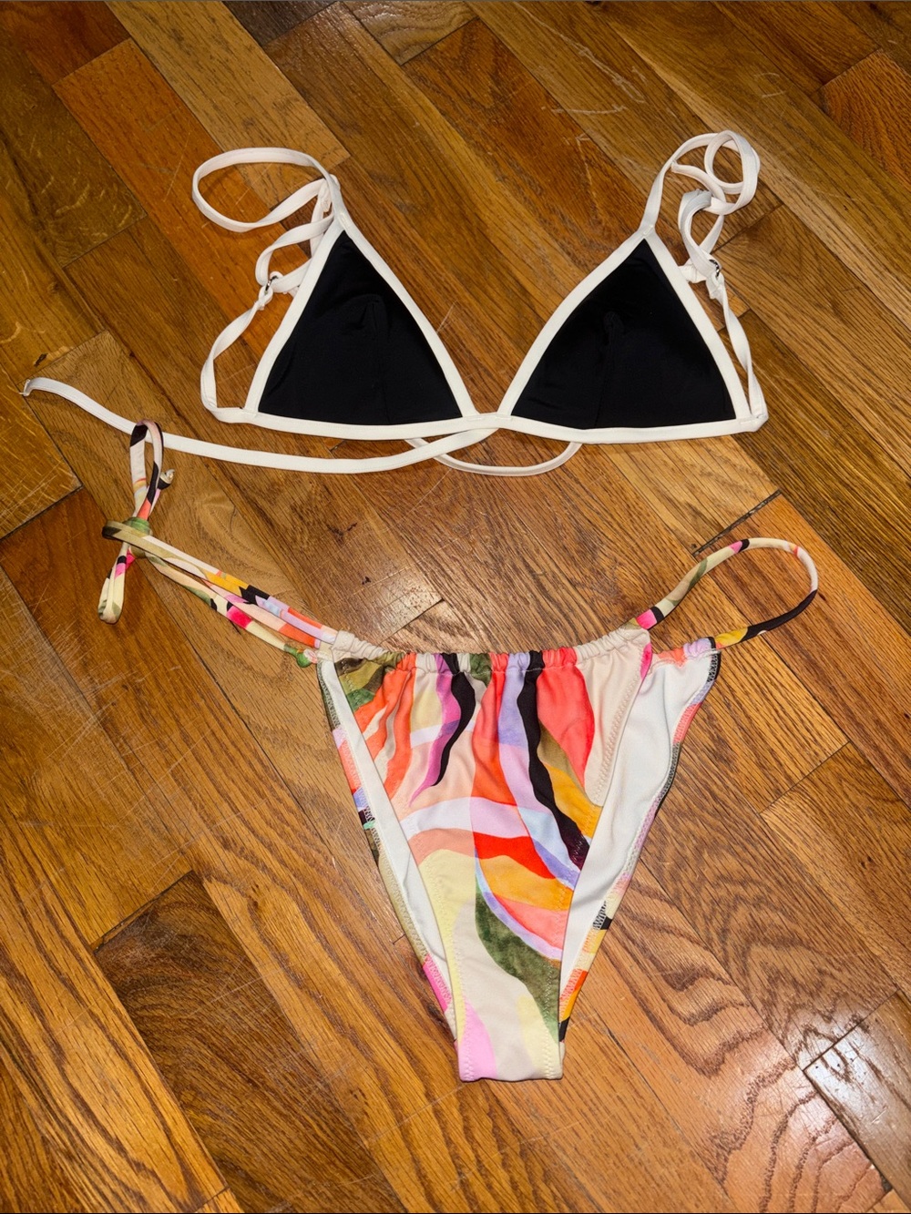 NWOT -H&M Black Triangle Top with Multicolor Swirl Tie-Side Bottoms
